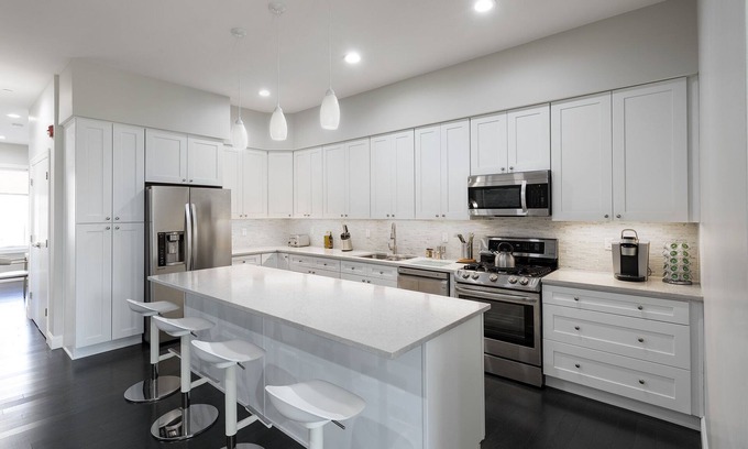 Hoboken Apartment | Huge Stylish 3 BR Loft Cobblestone St Next to NYC