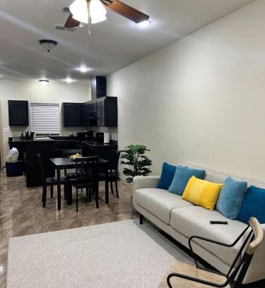 Pharr Apartment | Hummingbird Apt 8