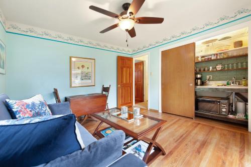 Santa Rosa House | Hummingbird Garden Retreat