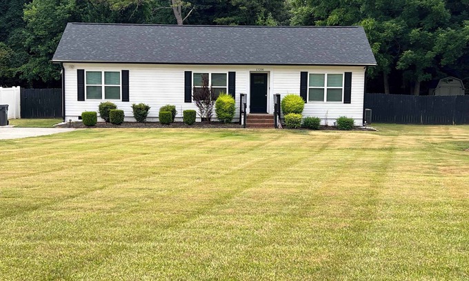 Huntersville House | Huntersville House 3 bedrooms 2 Baths