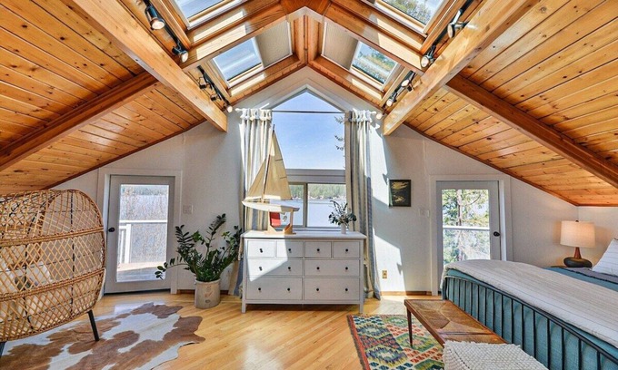 Newman Lake House | Huvila Haven Lake Front Home with Dock and Hot Tub