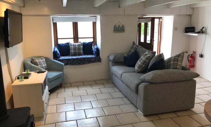 Cubert House | Hydrangea Cottage, Newquay