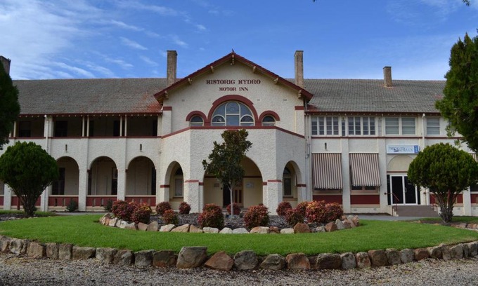Leeton Hotel | Hydro Hotel