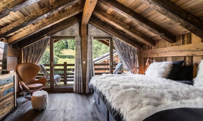 Le Raffort Ski Chalet | Hygge Cottage - Chalets for 12 People