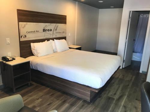 Brea Hotel | Hyland Inn Brea