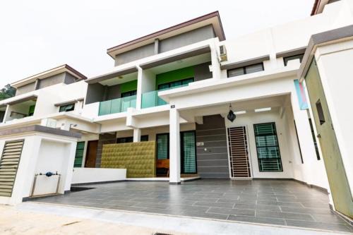 Pangkor Island House | HyperTribe -Pangkor Holiday Home