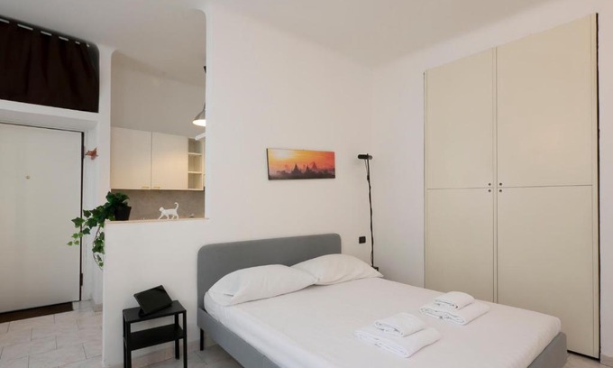Tricolore Apartment | I Host Apartment - Premuda 17
