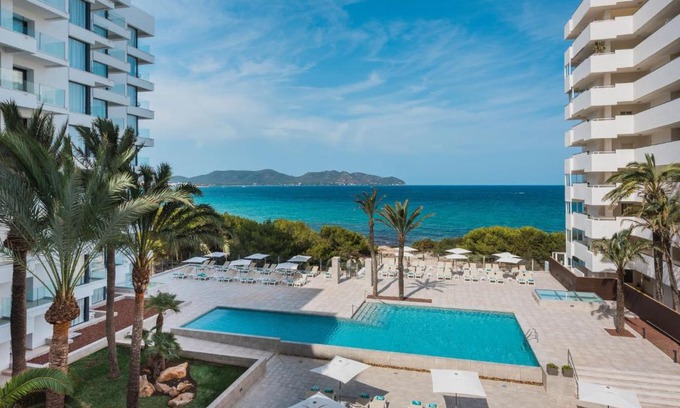 Sant Llorenc des Cardassar Hotel | Iberostar Waves Cala Millor - Adults Only
