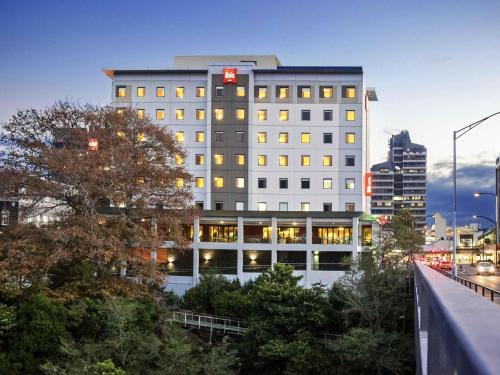 Hamilton Hotel | ibis Hamilton Tainui