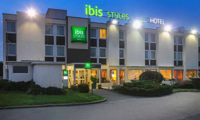 La Chapelle-Saint-Mesmin Hotel | Ibis Orleans La Chapelle Saint Mesmin