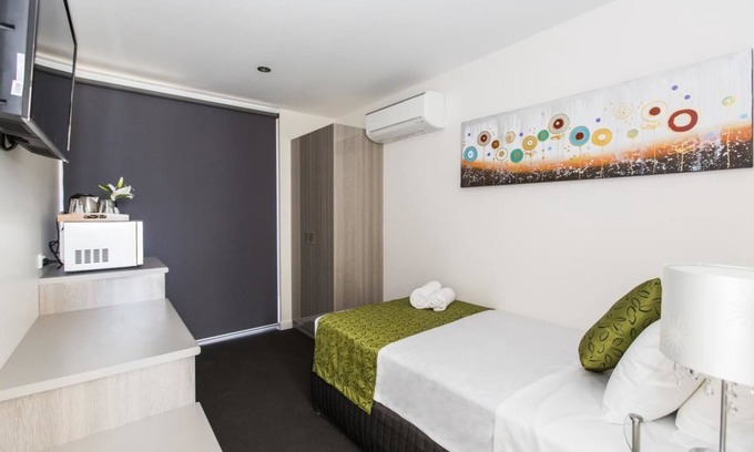 Mount Isa City Hotel | Icon on Isa