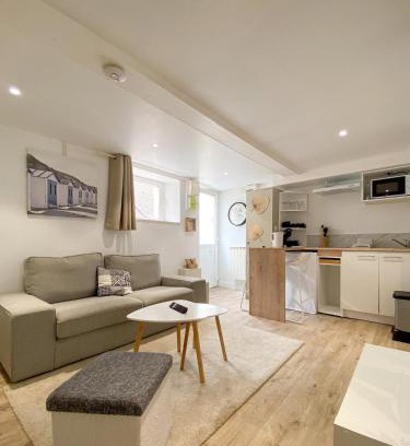 Ouistreham Apartment | Idéal couple ! Le Nid du Bourg - Proche plage et commerces - serviettes de toilette & linge de lit compris