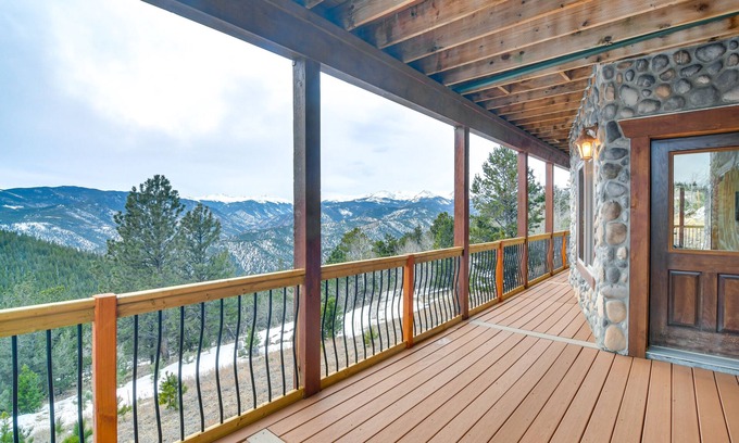 Idaho Springs House | Idaho Springs Home w/Panoramic Mountain Views!