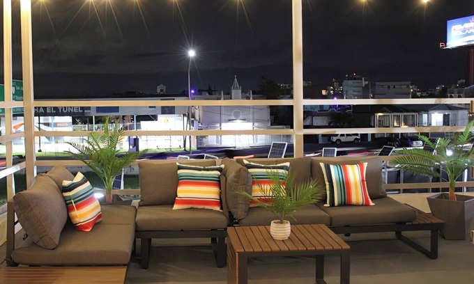 Hipodromo Apartment | Ideal Apartment Less than 20 Minutes from the Airport!