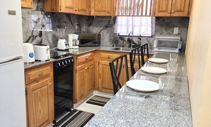 Georgetown Apartment | Ideal Executive Suites