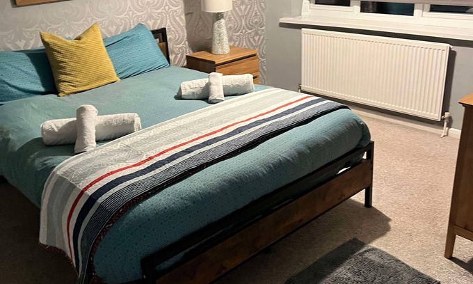 Stourbridge House | Ideal home in the heart of the Black Country