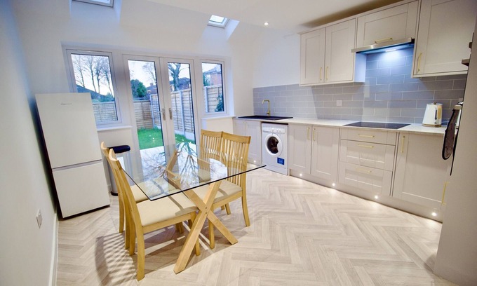Radcliffe House | Ideal lodgings in Radcliffe House