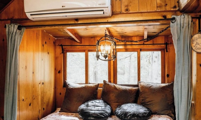 Idyllwild Cabin | Idyllcottage: Located in Historic District with Spa, Fireplace, AC, Fenced-Patio, and Pet-Friendly!