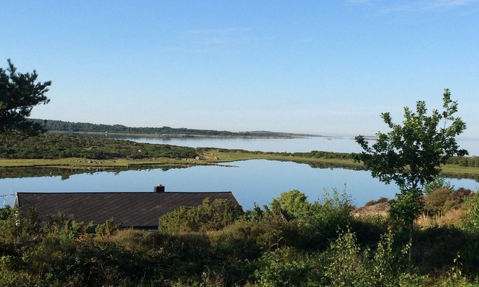 Varberg Municipality House | Idyllic summer house by the seaside