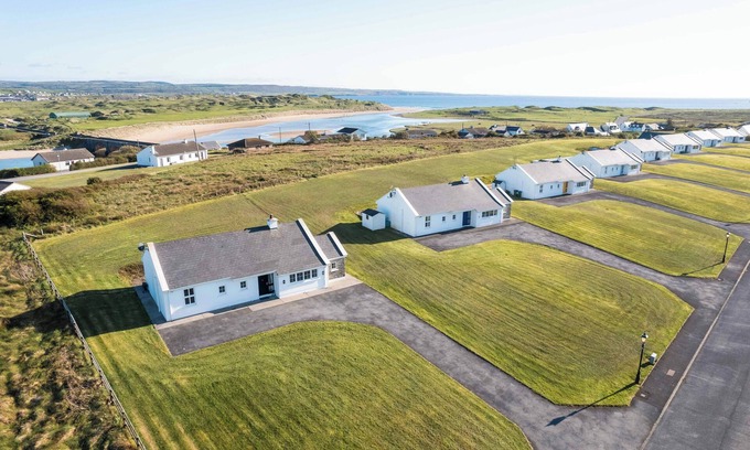 Lahinch House | Ballyellery Cottage in Liscannor