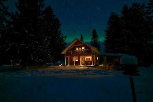 Ii Ski Chalet | Iisland Uoma waterfront house, sauna in Ii