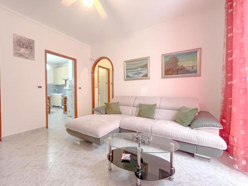 Rivarolo Ligure Apartment | Ikea-metro 5 min Getaway Apartment