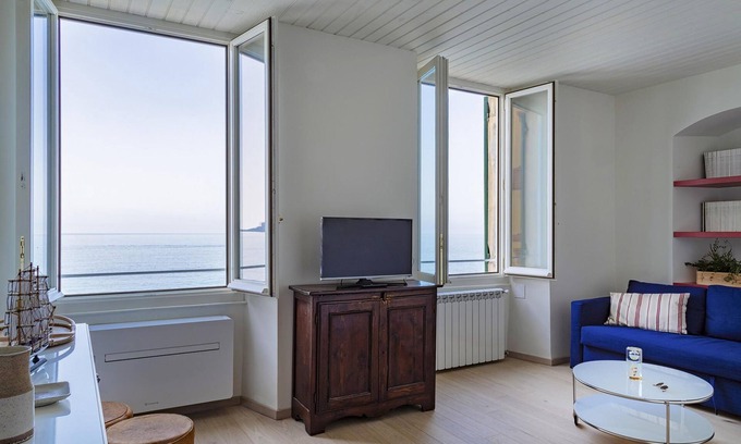 Camogli Apartment | Il Mare di Camogli da un obl
