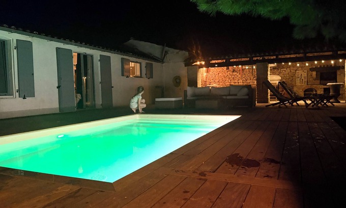 Domino House | ILE D'OLERON in DOMINO traditional oléronaise house 6/8 persons