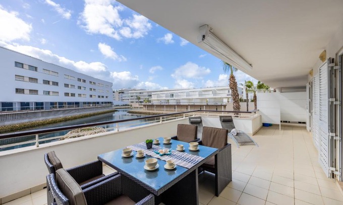 Telheiro Apartment | IM On Marina Flat