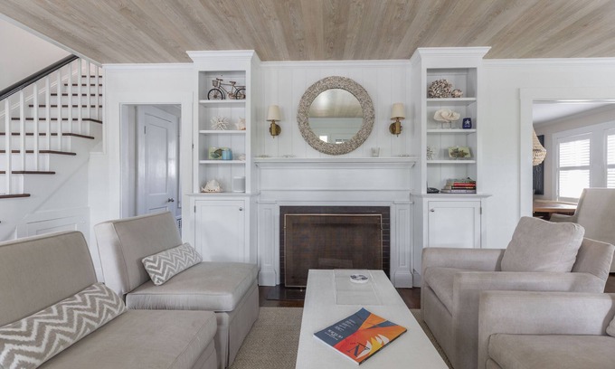 Brant Point House | Impeccable Brant Point Rental Steps to White Elephant, Lola, Nantucket Hotel