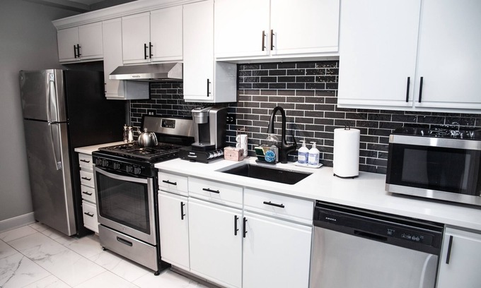St. Charles Apartment | In the heart of downtown St Charles, IL