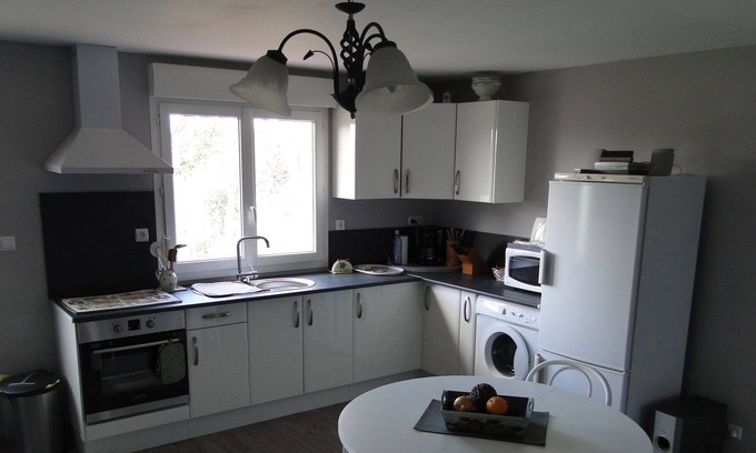 Montesquieu-des-Alberes Apartment | Independent studio on the ground floor