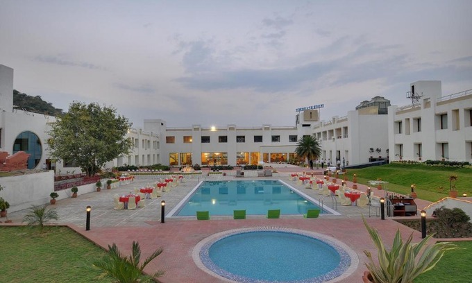 Lake Pichola Hotel | Inder Residency Resort & Spa Udaipur