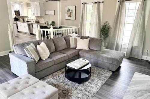 Stone Mountain House | Indian Lakes