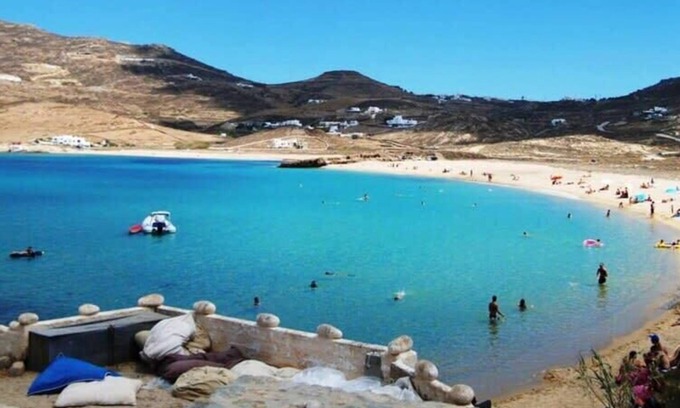 Ftelia Apartment | Indulge in Luxury - Danae's Oasis in Mykonos