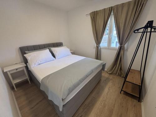Lozica Apartment | Indy's Beach Apartments