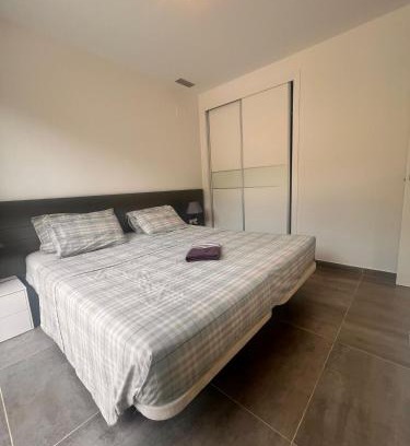 Els Arenals del Sol Apartment | Infinity luxury sea view apartment with private garden