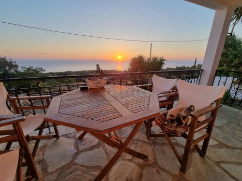 Korithi Villa | Infinity View Villa