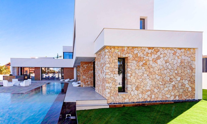 Diputacion de Rincon de San Gines Villa | Inmovecos Villa lujo con piscina VillaGawy2