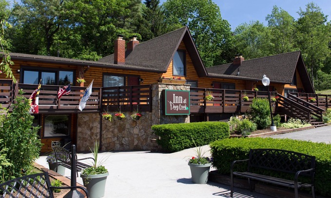 Thayerville Hotel | Inn At Deep Creek