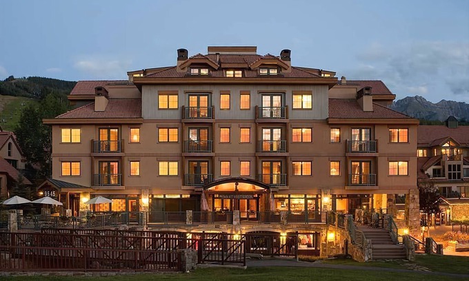 Mountain Village Hotel | Inn at Lost Creek