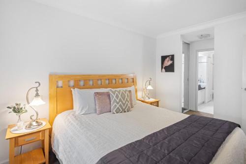 Perth Central Business District Apartment | Inner City Bliss