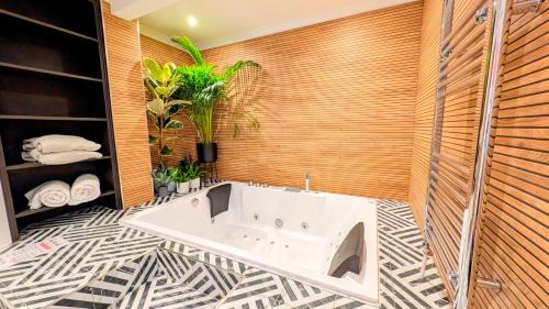 Kemptown Hotel | INNit Vibes