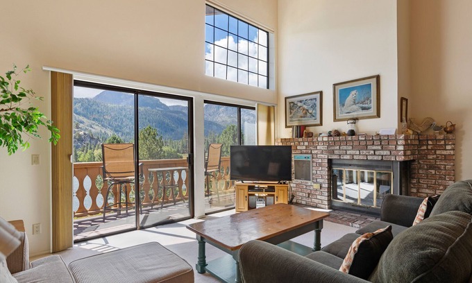 June Lake Condo | Interlaken 38, rustic condo with views for days