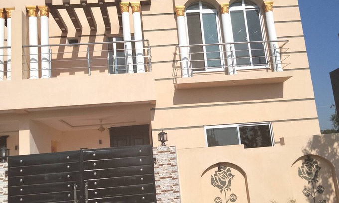 Mirpur House | Inviting 3-bed House in Jhelum