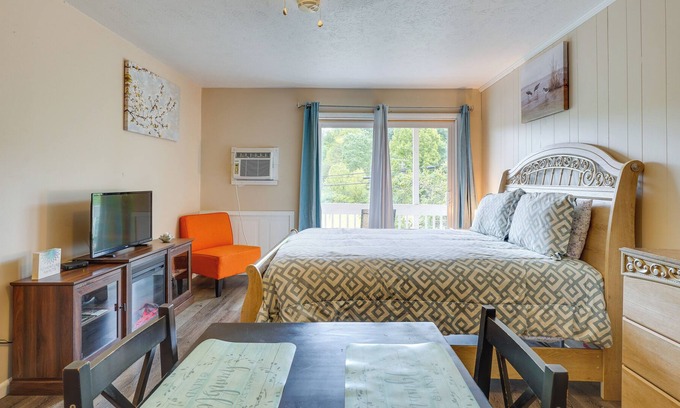 Summerlee Apartment | Inviting New River Gorge Studio!