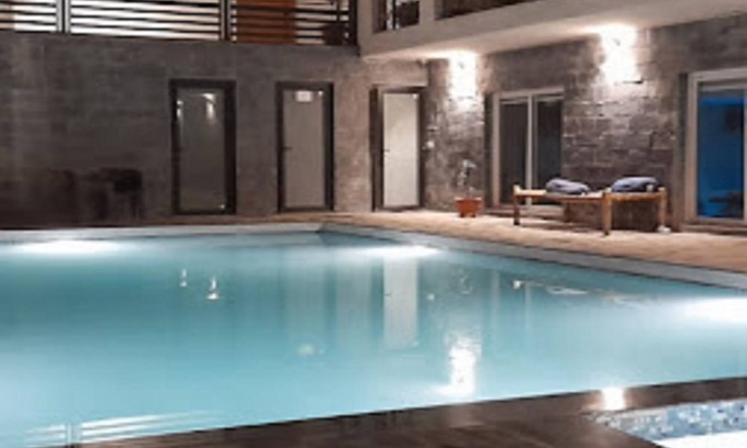 Dhikuli Hotel | Iris Lite Corbett