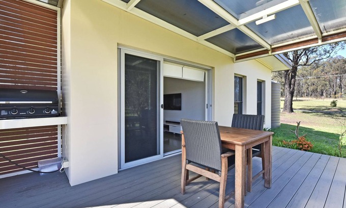 Pokolbin Villa | Ironbark Hill Villa 1