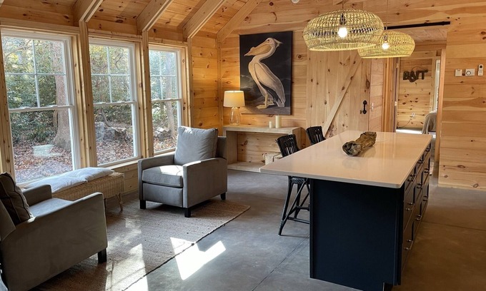 Irvington House | Irvington woodsy privacy, easy walk to shops and restaurants and The Tides