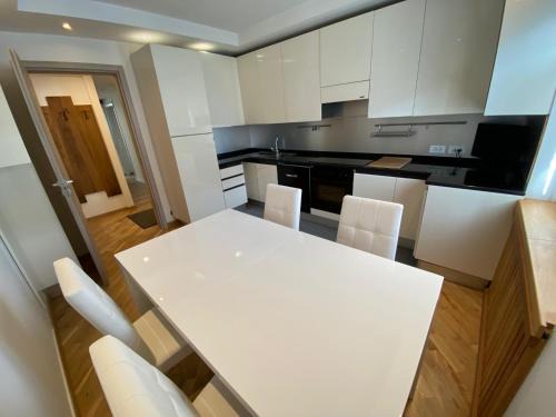 Pinzolo Apartment | Isabel
